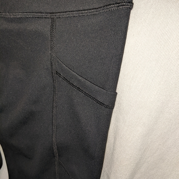 90° by Reflex Leggings - Picture 6 of 7